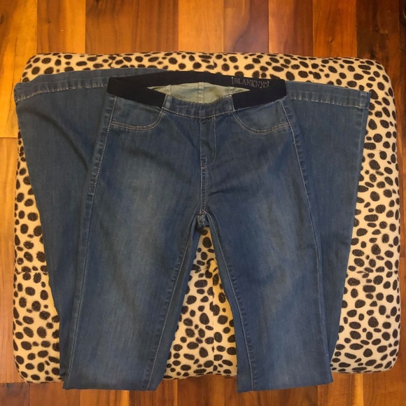 BlankNYC Pull On Flared Leg Jeans Size 24 x 34 - Picture 3 of 7